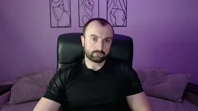 brindlefly6969 online show from March 2026 11:33:02 AM