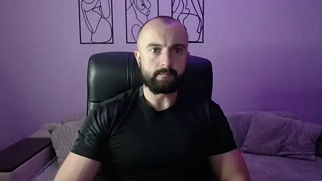 brindlefly6969 online show from September 2025 10:44:01 AM