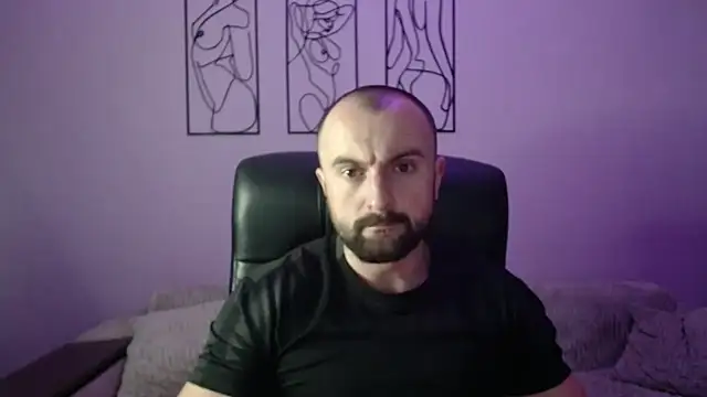 brindlefly6969 online show from December 2025 11:42:02 AM