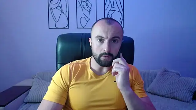 brindlefly6969 online show from September 2025 10:21:02 AM