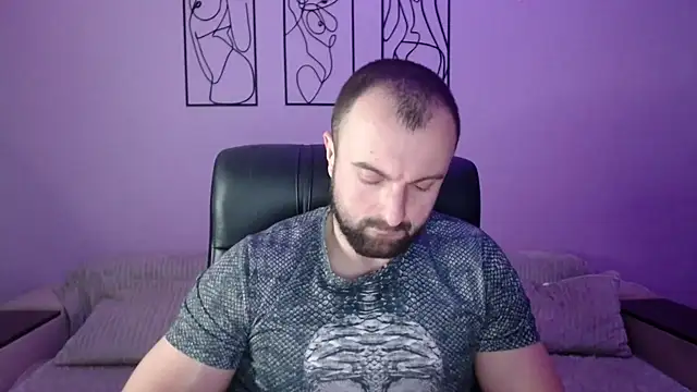 brindlefly6969 online show from February 2026 12:15:02 PM