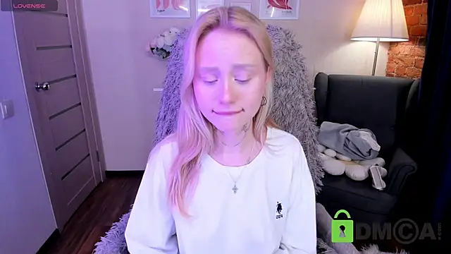 Snapshot of MalenaErnman chatting on January 2025 01:32:01 PM MalenaErnman online show from January 2025 01:32:01 PM