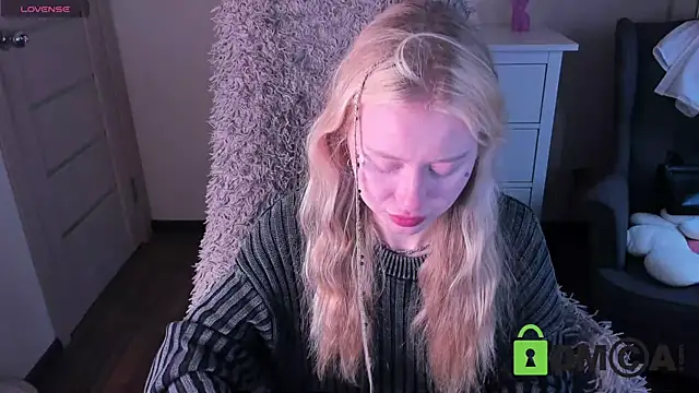 Snapshot of MalenaErnman chatting on September 2025 10:31:02 AM MalenaErnman online show from September 2025 10:31:02 AM