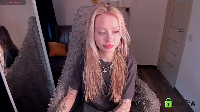 MalenaErnman online show from February 2026 10:44:02 AM