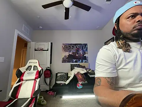 Snapshot of 4EVAGLACIERS chatting on February 2026 06:14:02 AM 4EVAGLACIERS online show from February 2026 06:14:02 AM