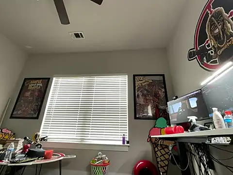 4EVAGLACIERS online show from April 2026 03:49:01 PM