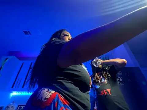 4EVAGLACIERS online show from October 2025 05:48:01 AM