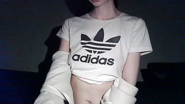 ElizaSwon online show from November 2025 02:54:01 PM