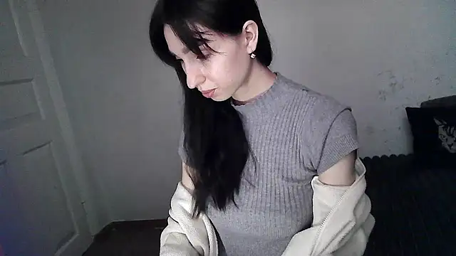 ElizaSwon online show from September 2025 03:19:02 PM