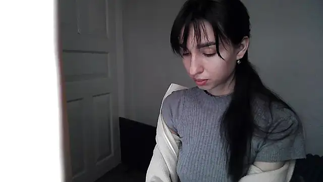 ElizaSwon online show from September 2025 02:45:02 PM