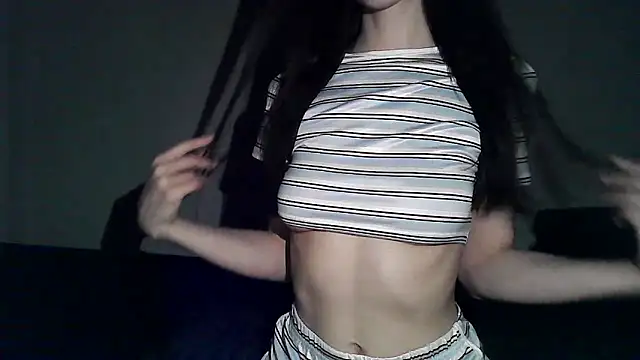 ElizaSwon online show from November 2025 07:51:01 PM