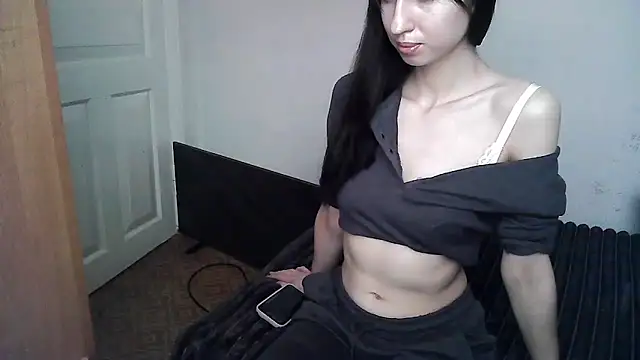 ElizaSwon online show from September 2025 02:38:02 PM