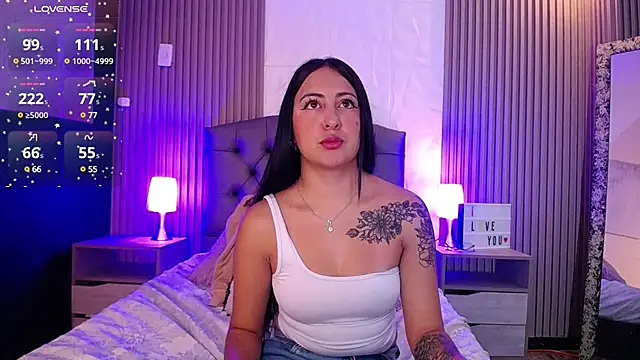 isabella smith  online show from February 2025 01:44:01 PM