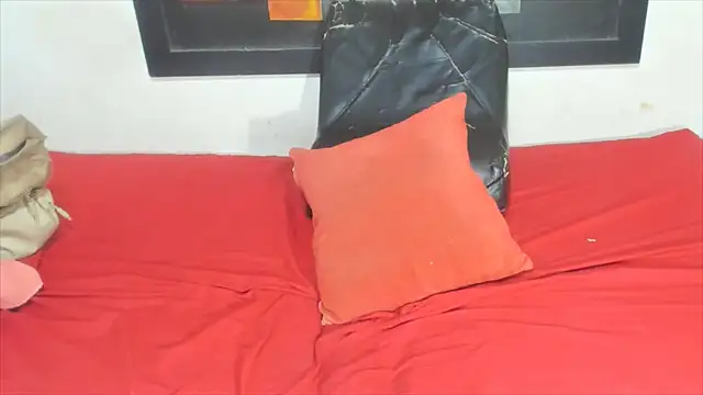 Snapshot of cataleyabigdickk chatting on December 2025 08:08:02 PM cataleyabigdickk online show from December 2025 08:08:02 PM