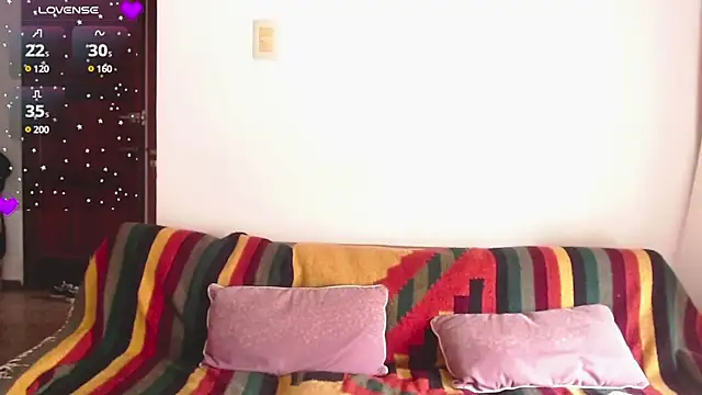 Snapshot of Your_Hand_In_mine chatting on March 2025 07:01:02 PM Your Hand In mine online show from March 2025 07:01:02 PM