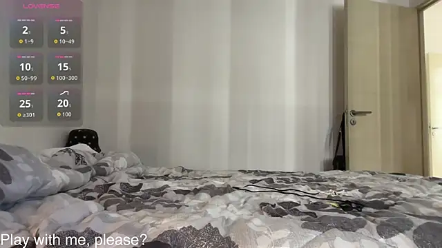 Snapshot of Your_Hand_In_mine chatting on September 2025 06:58:01 PM Your Hand In mine online show from September 2025 06:58:01 PM