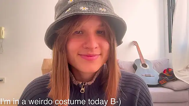 Snapshot of Your_Hand_In_mine chatting on October 2025 04:58:02 PM Your Hand In mine online show from October 2025 04:58:02 PM