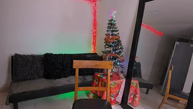 Snapshot of Kyo_donglee chatting on December 2024 10:23:01 PM Kyo donglee online show from December 2024 10:23:01 PM