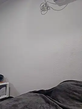 Iliketocooksquirt25 online show from October 2025 02:35:01 AM
