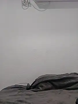 Iliketocooksquirt25 online show from February 2026 09:54:02 PM