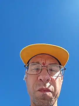 Iliketocooksquirt25 online show from October 2025 05:45:01 PM