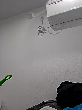 Iliketocooksquirt25 online show from October 2025 11:38:02 PM