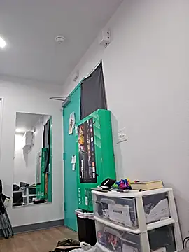 Iliketocooksquirt25 online show from November 2025 05:02:01 AM