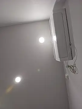 Iliketocooksquirt25 online show from November 2025 02:00:02 AM