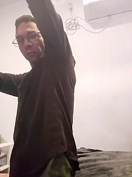 Iliketocooksquirt25 online show from January 2026 06:31:01 AM