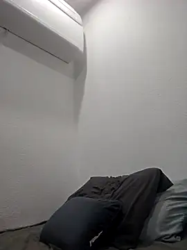 Iliketocooksquirt25 online show from March 2026 09:10:02 AM