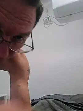 Iliketocooksquirt25 online show from December 2025 03:16:02 AM