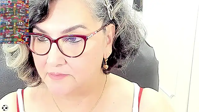 Snapshot of cataleya_mom chatting on June 2026 02:11:02 AM cataleya mom online show from June 2026 02:11:02 AM