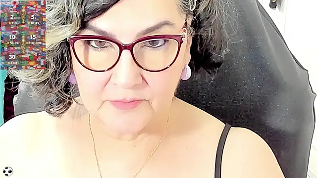 Snapshot of cataleya_mom chatting on June 2026 10:20:01 PM cataleya mom online show from June 2026 10:20:01 PM
