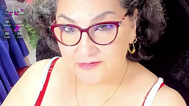 Snapshot of cataleya_mom chatting on November 2025 05:39:01 PM cataleya mom online show from November 2025 05:39:01 PM