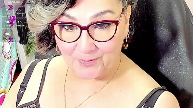 cataleya mom online show from February 2026 01:28:02 AM