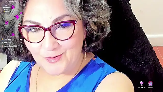 Snapshot of cataleya_mom chatting on November 2025 03:10:01 AM cataleya mom online show from November 2025 03:10:01 AM