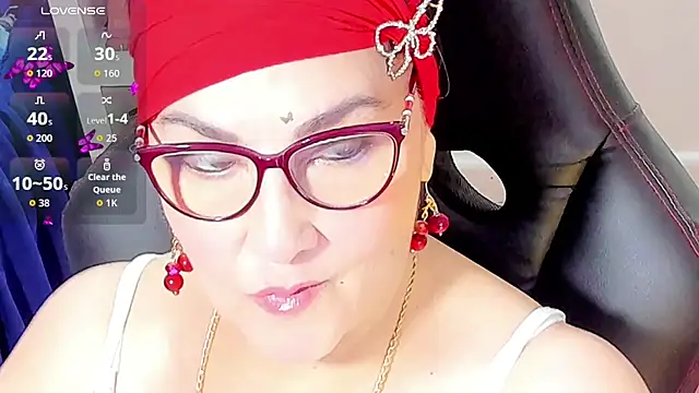 Snapshot of cataleya_mom chatting on October 2025 03:18:02 AM cataleya mom online show from October 2025 03:18:02 AM