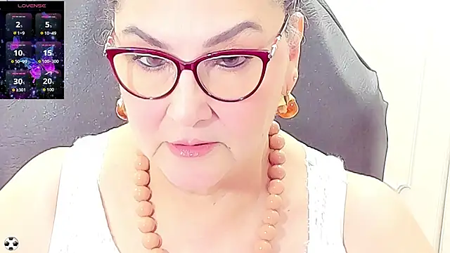 Snapshot of cataleya_mom chatting on July 2026 01:58:01 AM cataleya mom online show from July 2026 01:58:01 AM