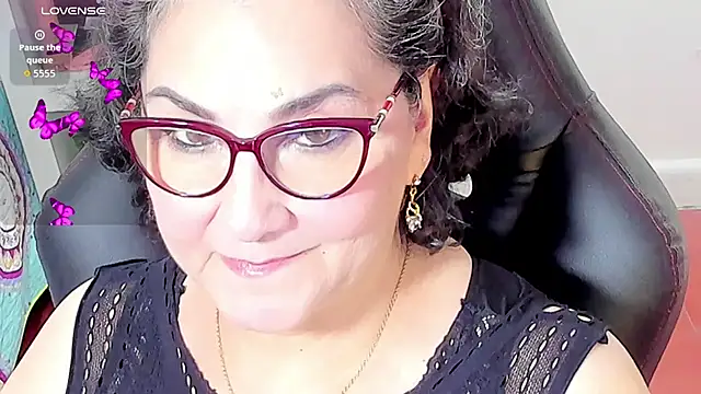 cataleya mom online show from October 2025 04:15:01 AM