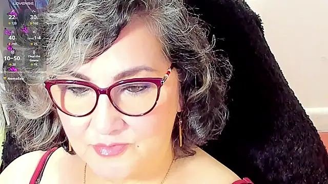 Snapshot of cataleya_mom chatting on December 2025 04:11:01 AM cataleya mom online show from December 2025 04:11:01 AM