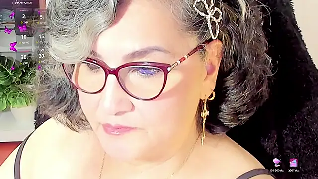 Snapshot of cataleya_mom chatting on November 2025 03:51:02 AM cataleya mom online show from November 2025 03:51:02 AM