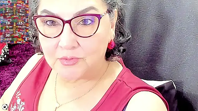 Snapshot of cataleya_mom chatting on June 2026 01:44:02 AM cataleya mom online show from June 2026 01:44:02 AM