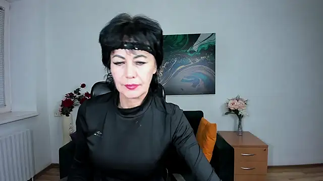 Snapshot of Silvia_Wallec chatting on October 2025 06:41:02 PM Silvia Wallec online show from October 2025 06:41:02 PM