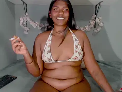 Sexykitten147 online show from October 2025 12:28:01 PM