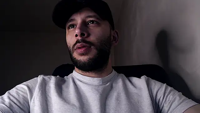 Snapshot of henryaxe chatting on November 2025 10:09:01 AM henryaxe online show from November 2025 10:09:01 AM