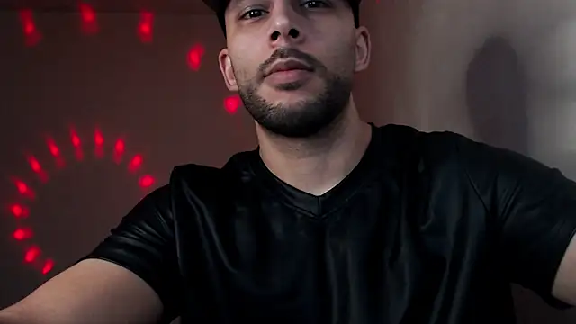 Snapshot of henryaxe chatting on November 2025 03:17:01 PM henryaxe online show from November 2025 03:17:01 PM