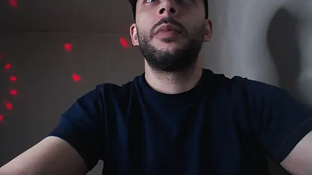 Snapshot of henryaxe chatting on November 2025 07:07:02 PM henryaxe online show from November 2025 07:07:02 PM