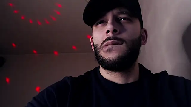 Snapshot of henryaxe chatting on November 2025 09:48:02 PM henryaxe online show from November 2025 09:48:02 PM