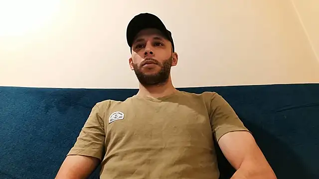 henryaxe online show from January 2025 08:00:01 PM