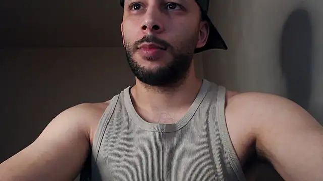 Snapshot of henryaxe chatting on November 2025 02:49:02 AM henryaxe online show from November 2025 02:49:02 AM